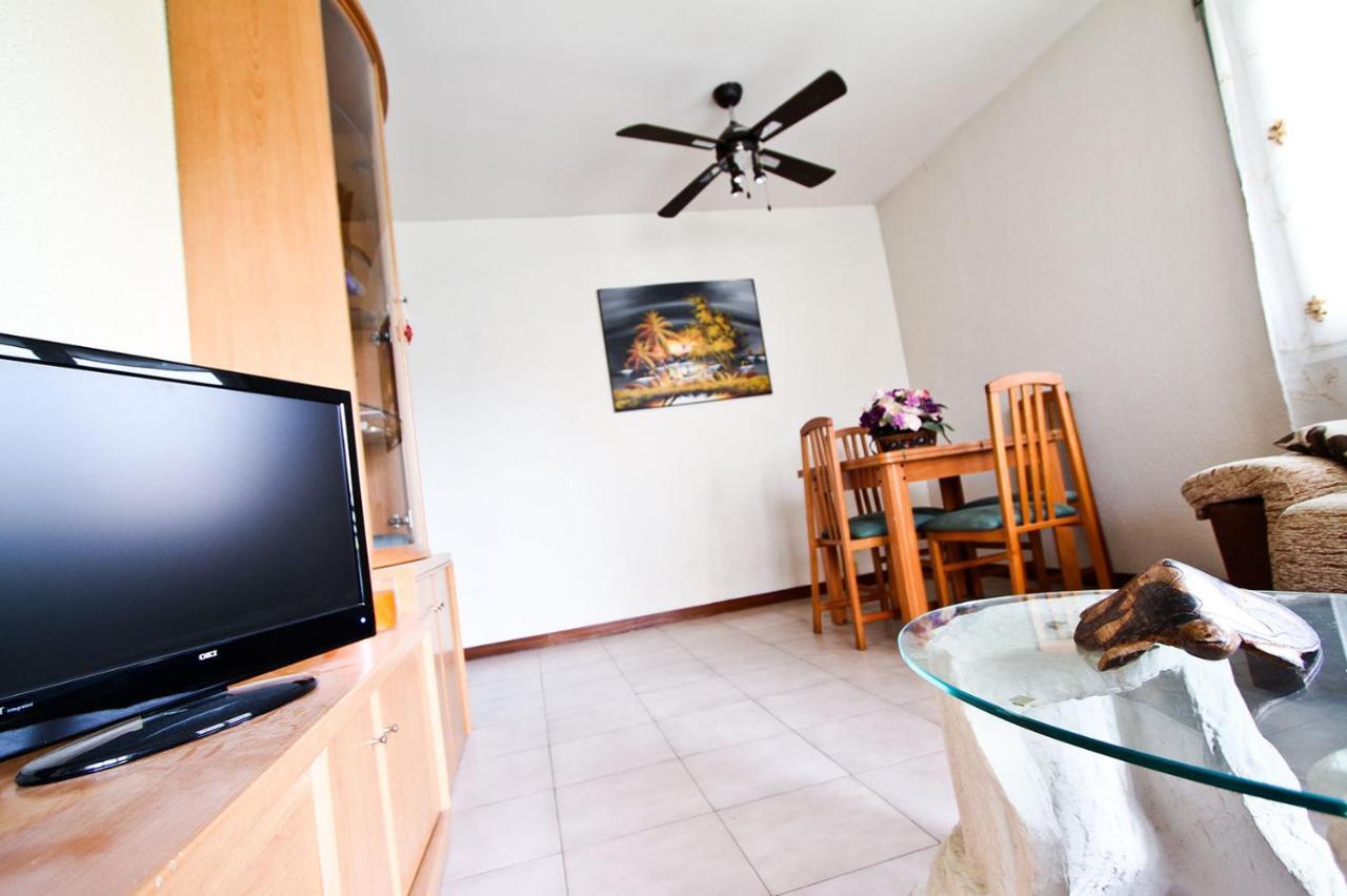 Bahia Planet Costa Dorada Apartman La Pineda Kültér fotó